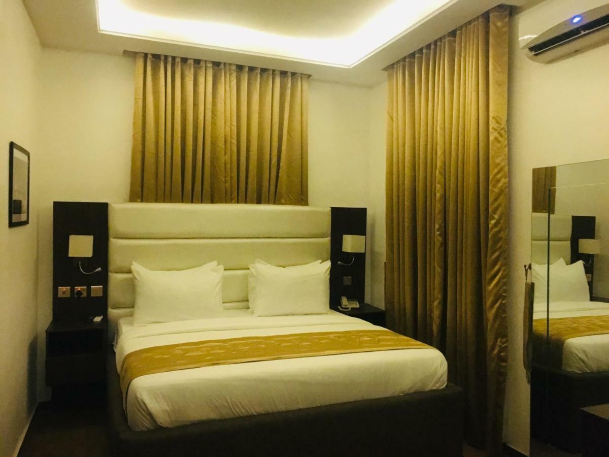 Luxevilla 42 Lekki Exterior photo