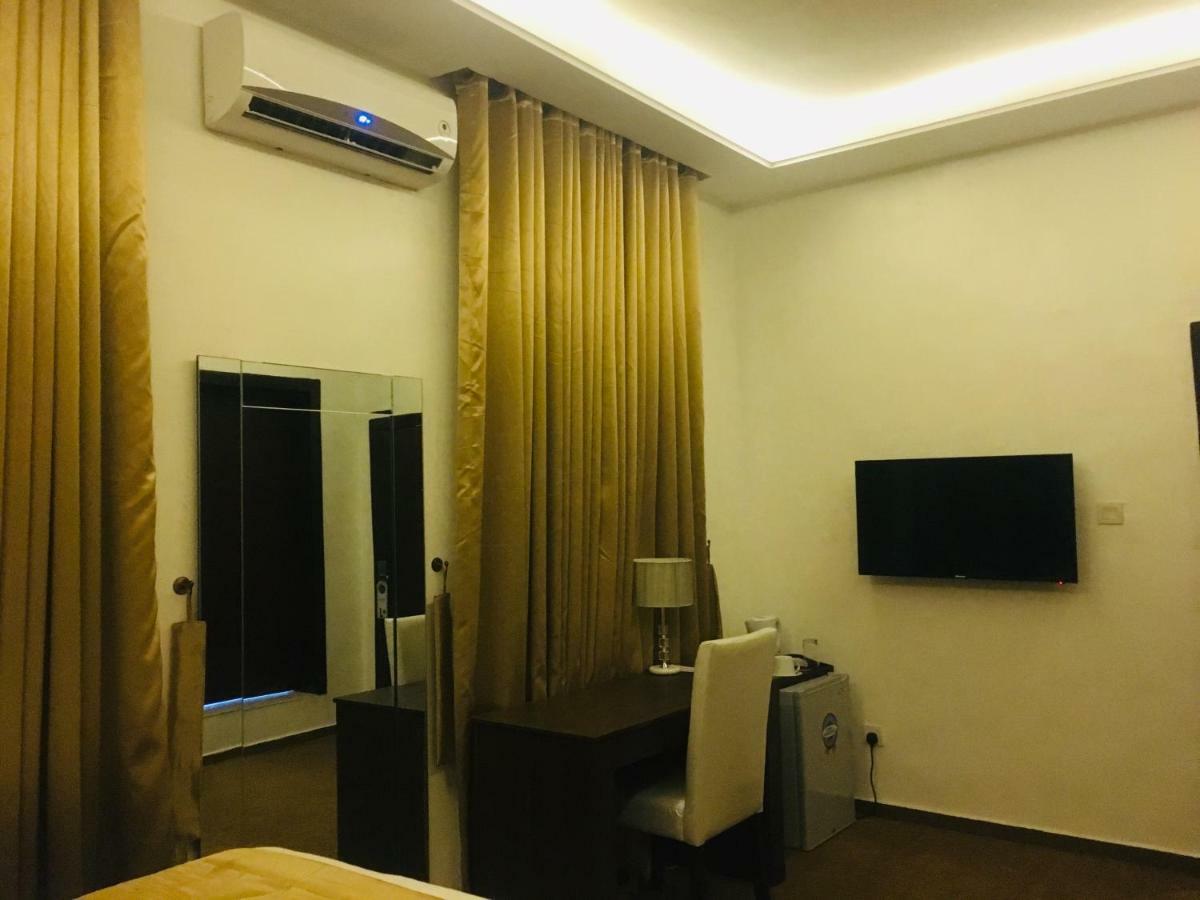 Luxevilla 42 Lekki Exterior photo